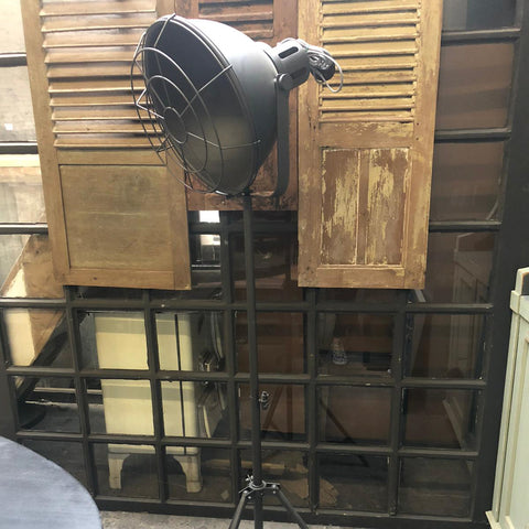 Image of Staande 3 pootlamp - Rowan