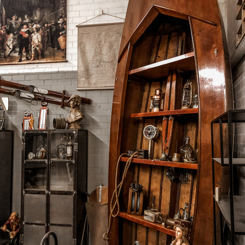 Image of Man cave / Winkel interieur / restaurant horeca - boot